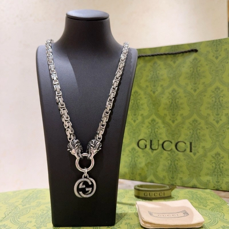 Stylish Gucci Necklaces 242910