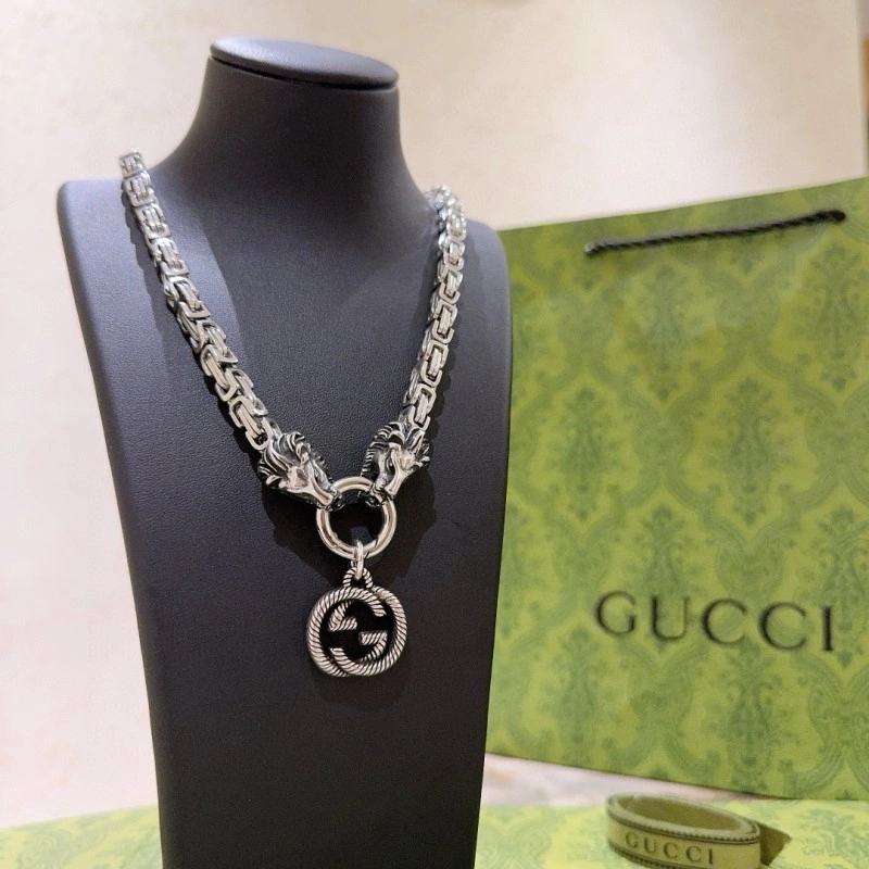 Stylish Gucci Necklaces 242910