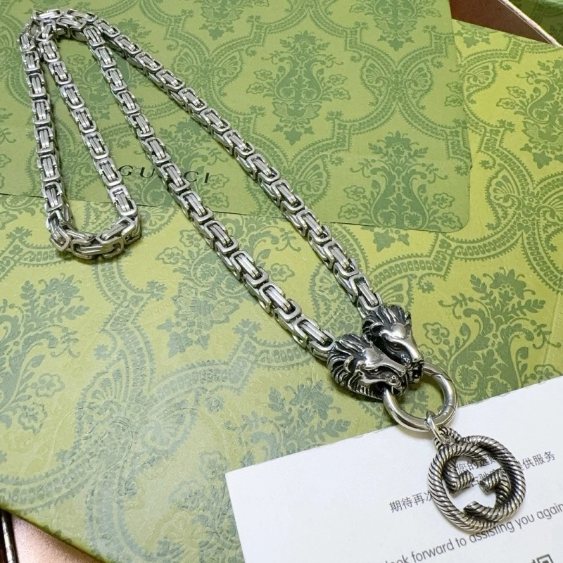 Stylish Gucci Necklaces 242910