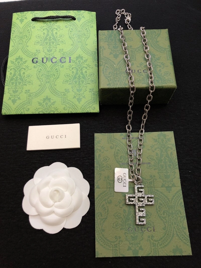 Comfortable Gucci Necklaces 242895