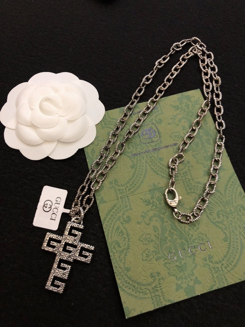 Comfortable Gucci Necklaces 242895