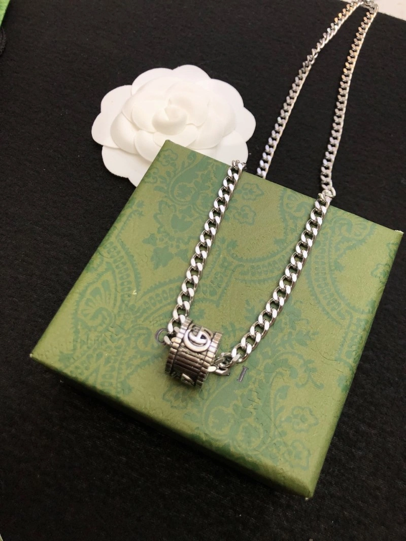 EyeCatching Gucci Necklaces 242878