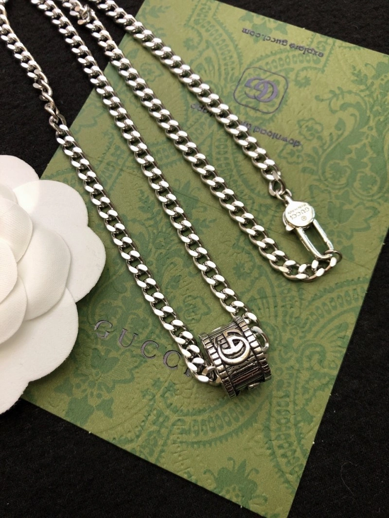EyeCatching Gucci Necklaces 242878