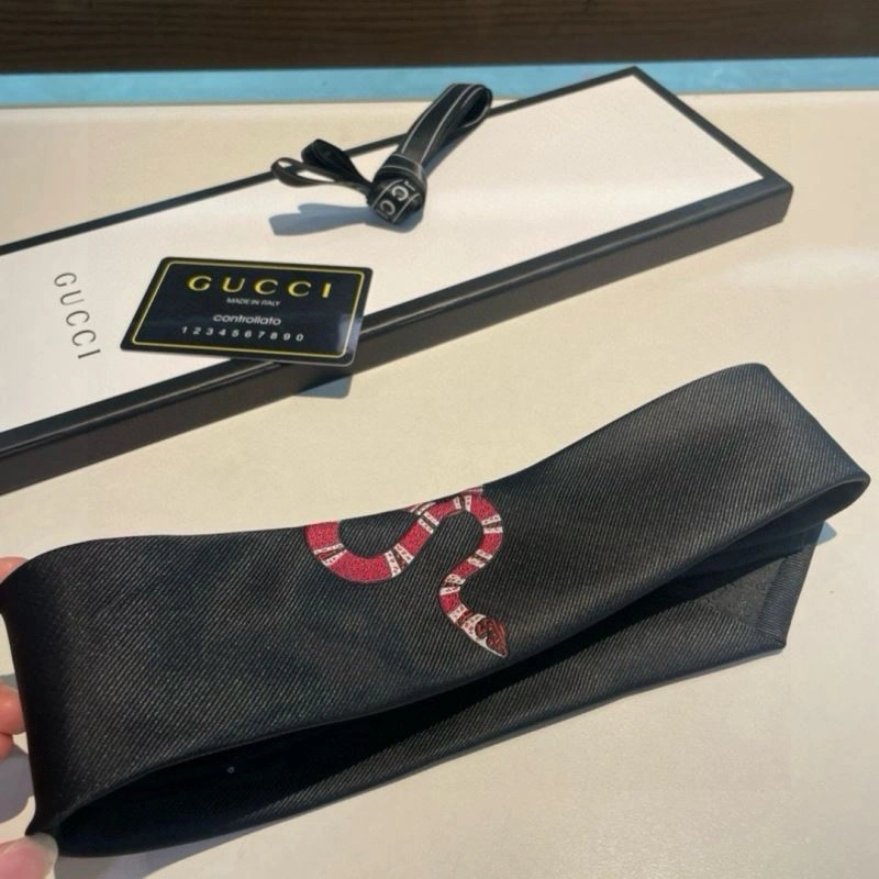 DailyWear Gucci Neckties 268918
