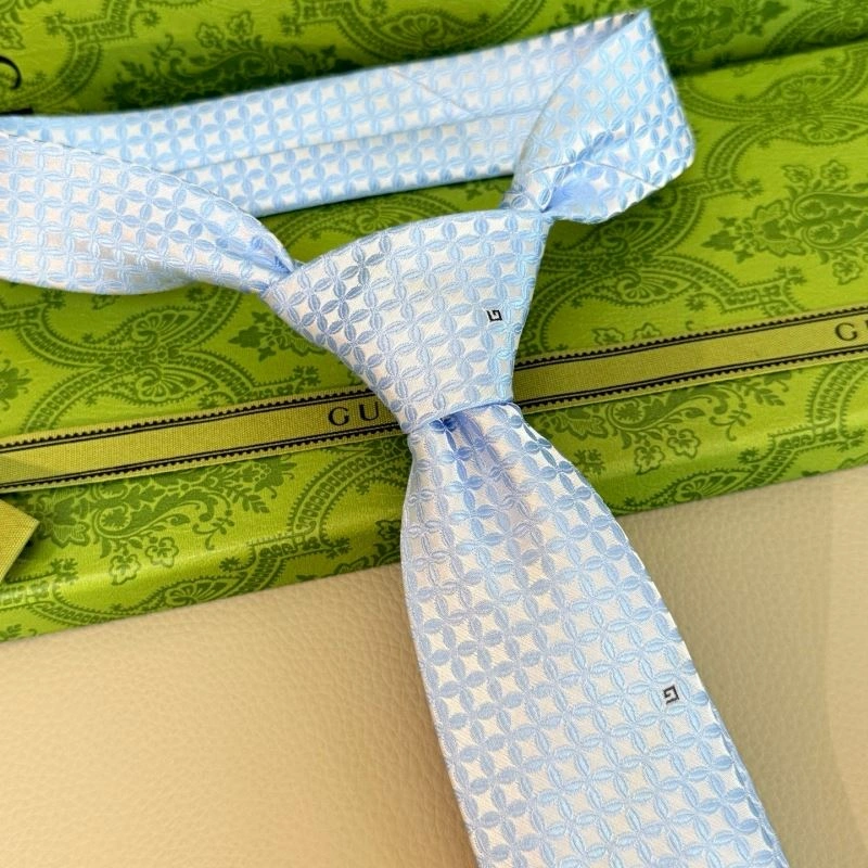 Gucci Neckties Versatile 268906
