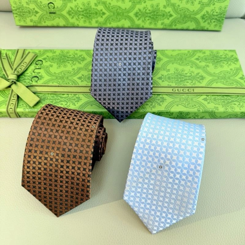 Gucci Neckties Versatile 268906