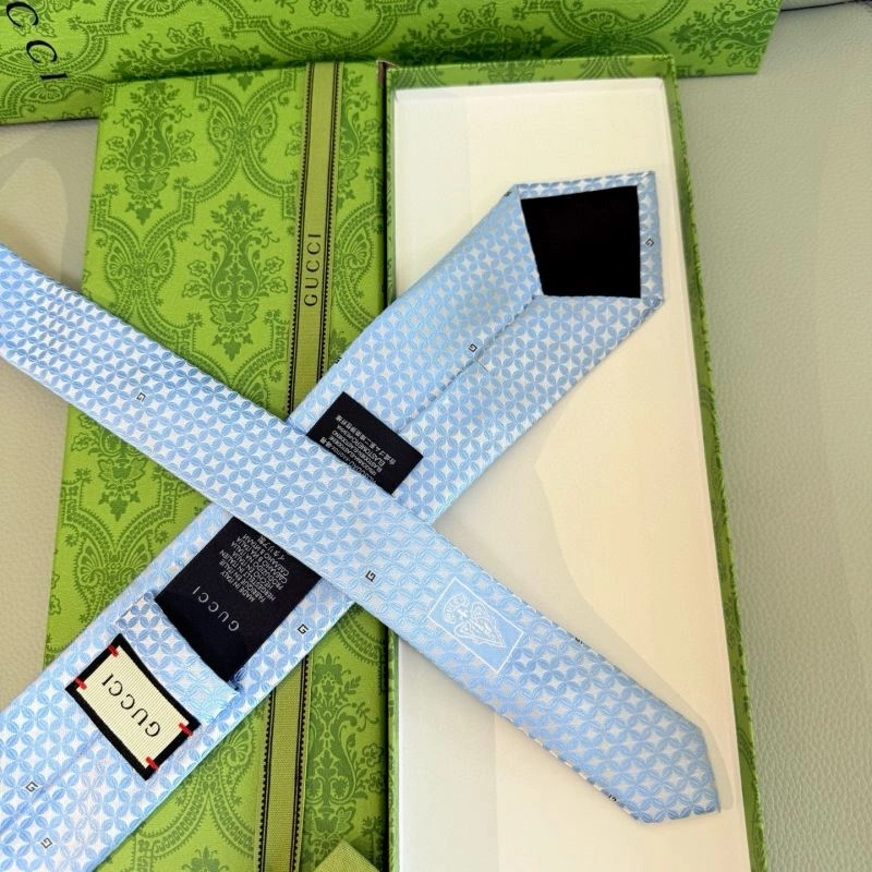 Gucci Neckties Versatile 268906
