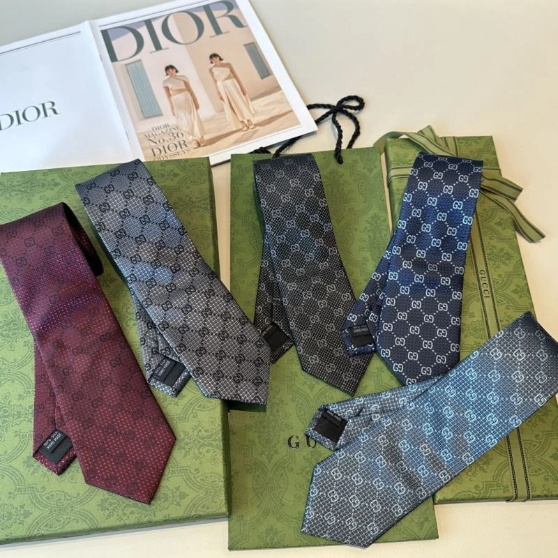 ComfortFit Gucci Neckties 268908