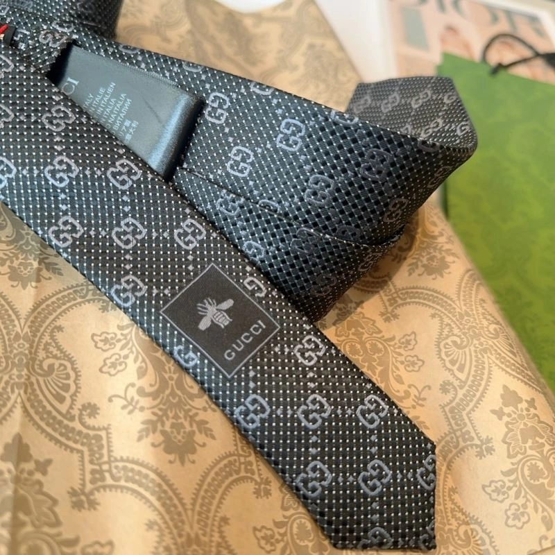 ComfortFit Gucci Neckties 268908