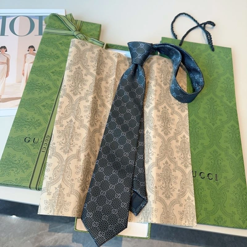 ComfortFit Gucci Neckties 268908