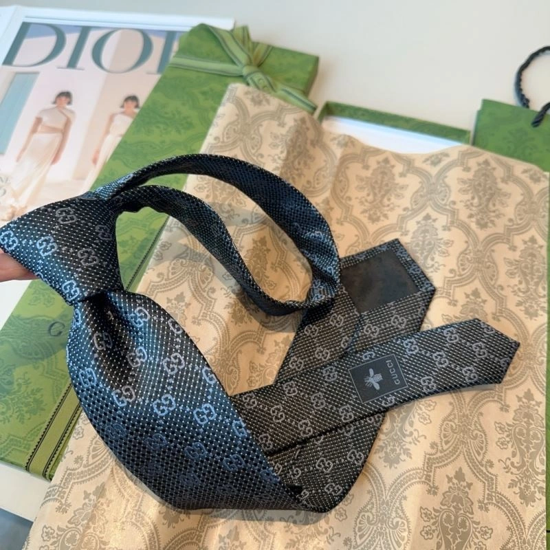 ComfortFit Gucci Neckties 268908