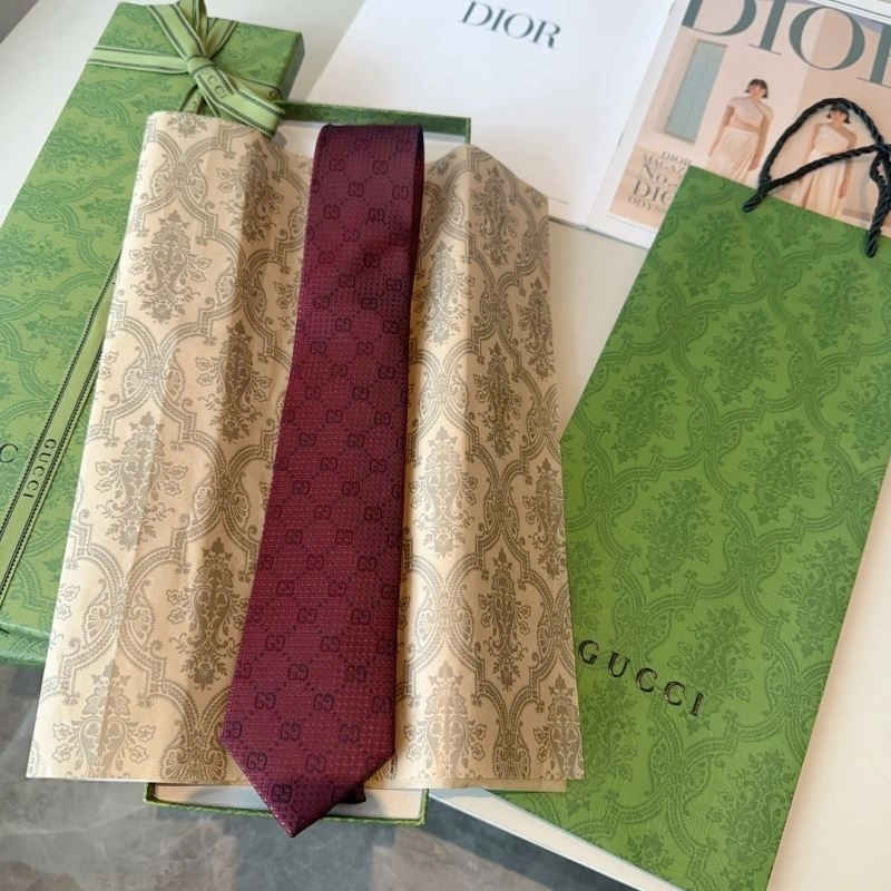 Gucci Neckties Bold 268894