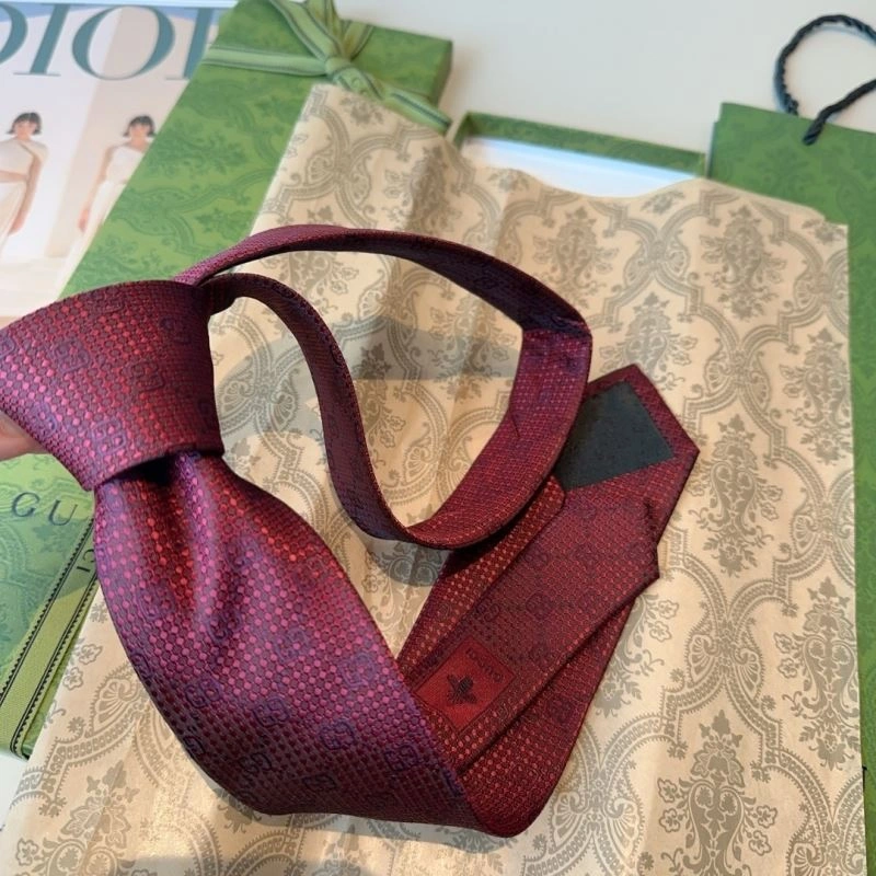 Gucci Neckties Bold 268894