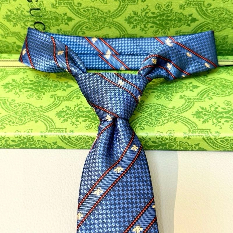 Gucci Neckties ZipUp 268885