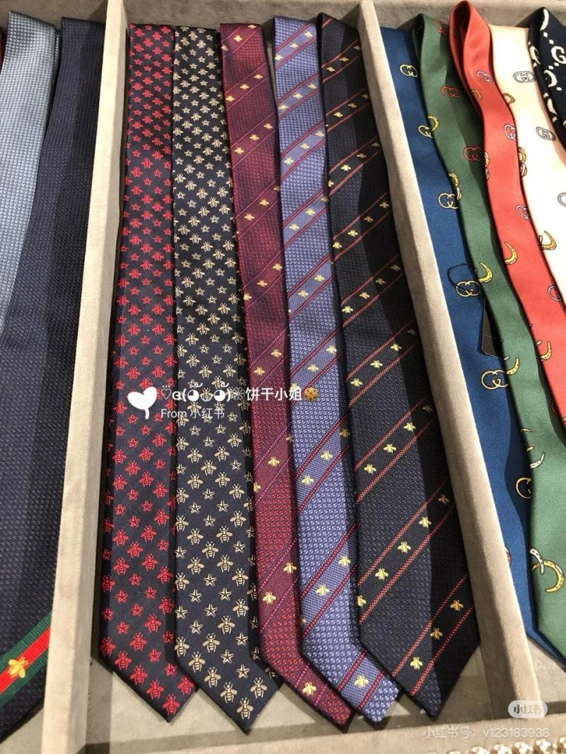 Gucci Neckties Sporty 268883