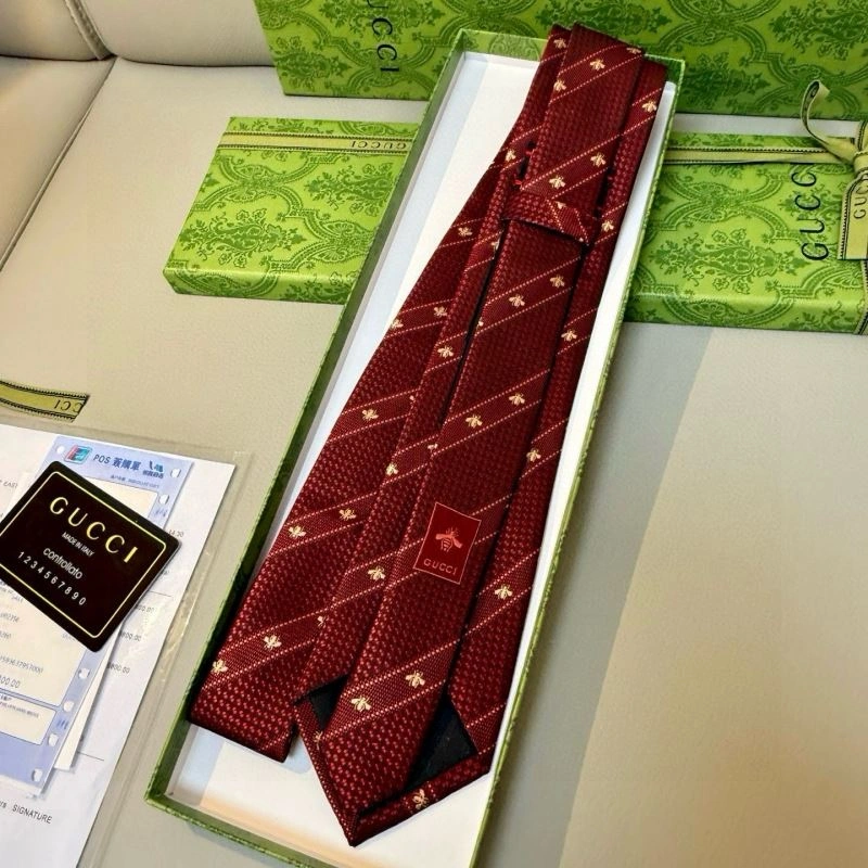 Gucci Neckties Sporty 268883