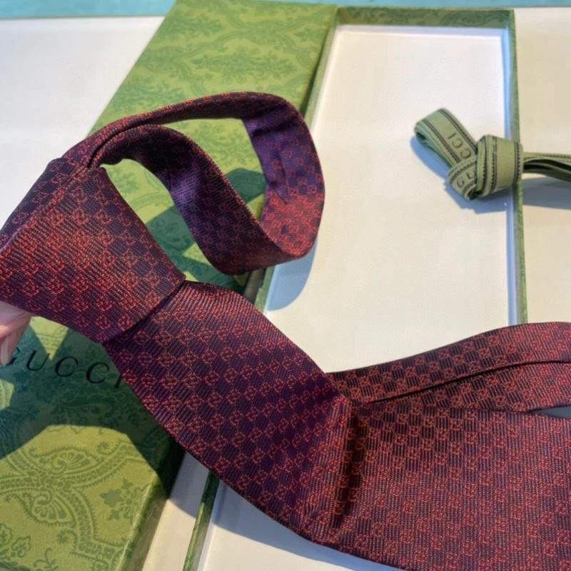 Gucci Neckties Vibrant 268859