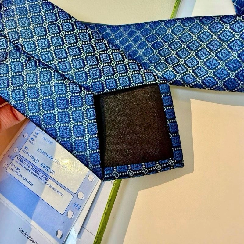 Gucci Neckties Sporty 268872