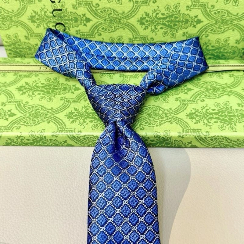Gucci Neckties Sporty 268872