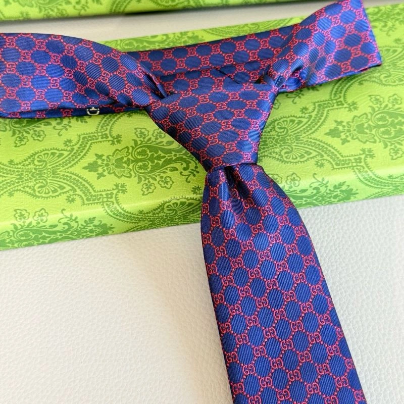 Gucci Neckties Functional 268865