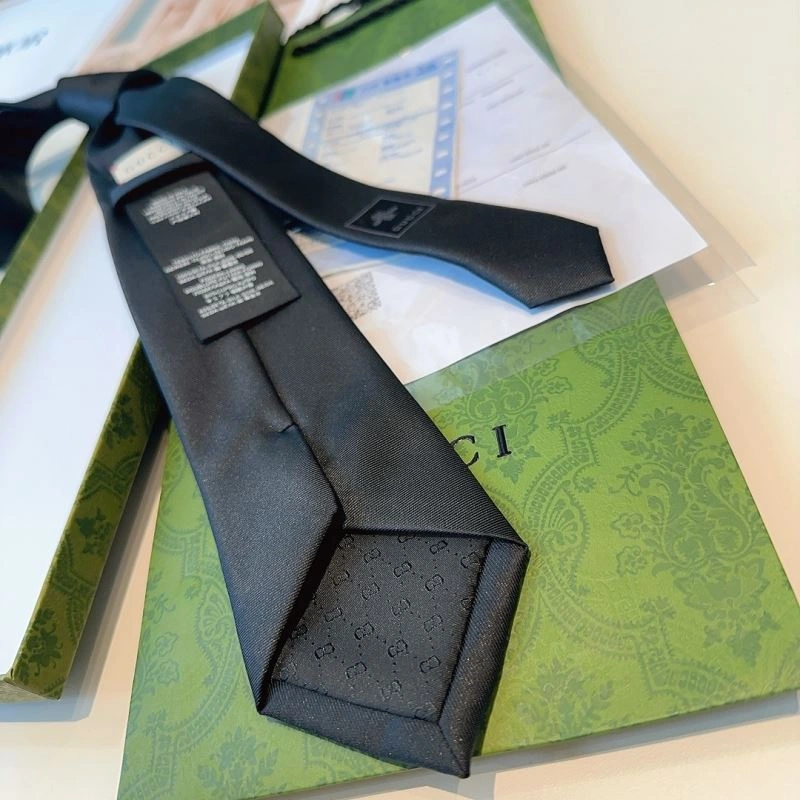 Compact Gucci Neckties 268837