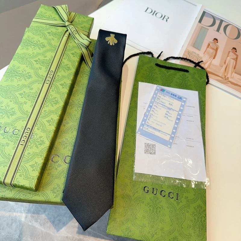 Compact Gucci Neckties 268837