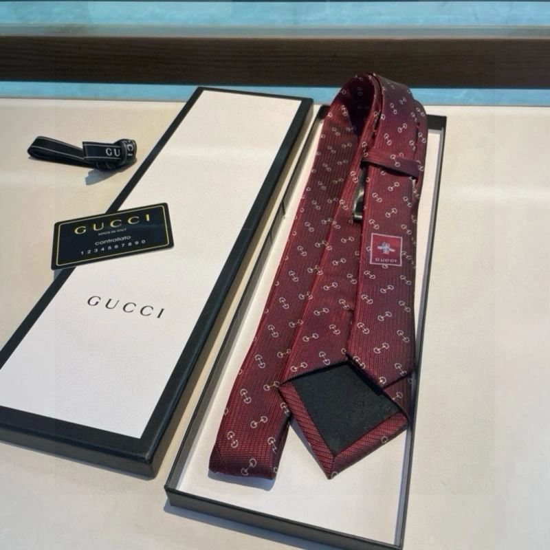 Gucci Neckties Neat 268810