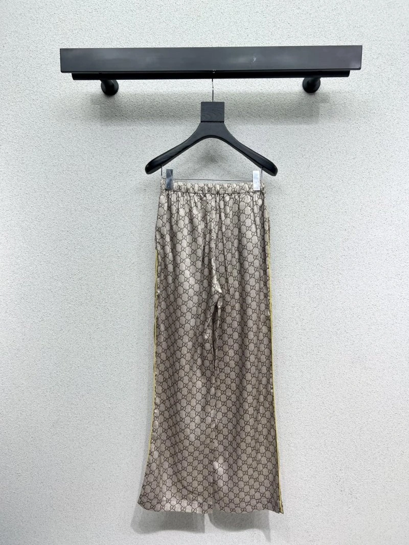 Efficient Gucci Nightwear 124643