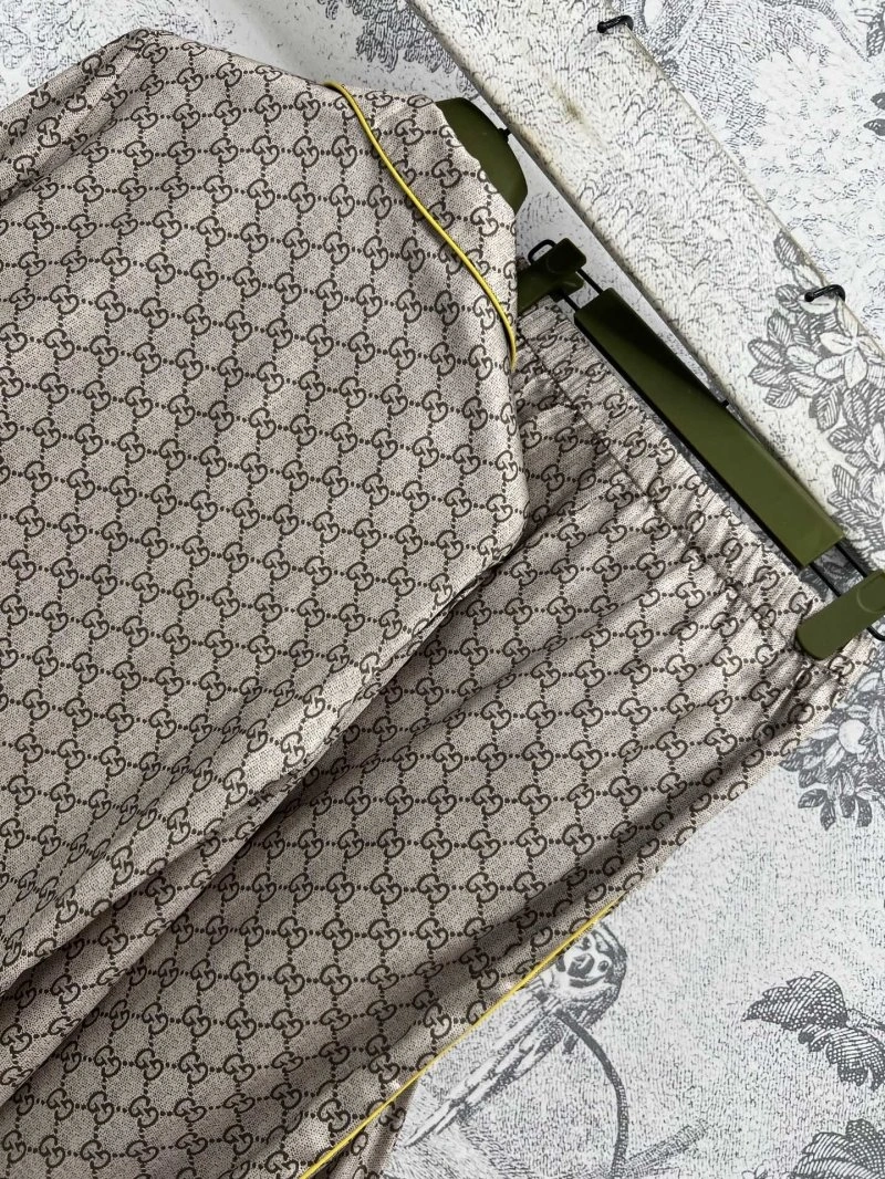 SunProtective Gucci Nightwear 124426