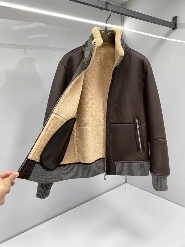WrinkleFree Gucci Outwear 128619