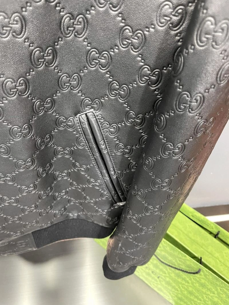 Resilient Gucci Outwear 128637