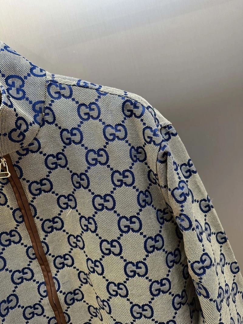 Comfortable Gucci Outwear 128599