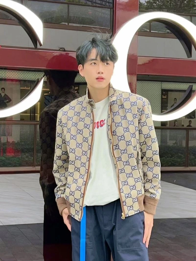 Comfortable Gucci Outwear 128599