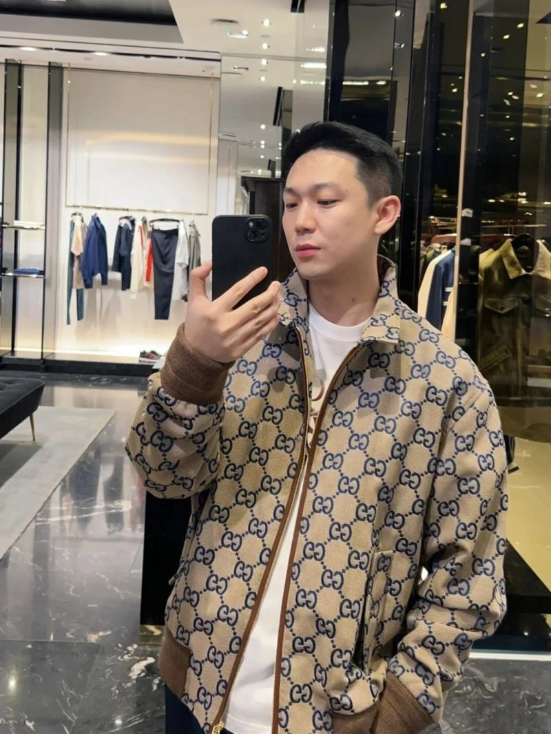 Comfortable Gucci Outwear 128599