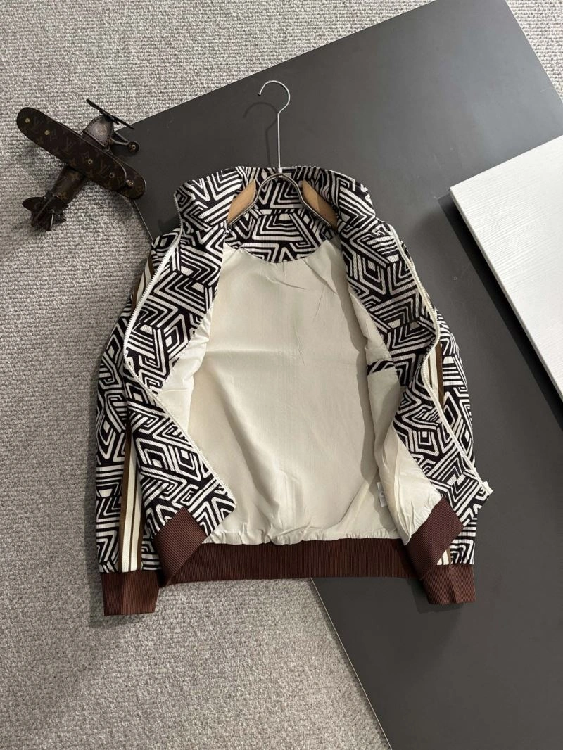 Compact Gucci Outwear 128572