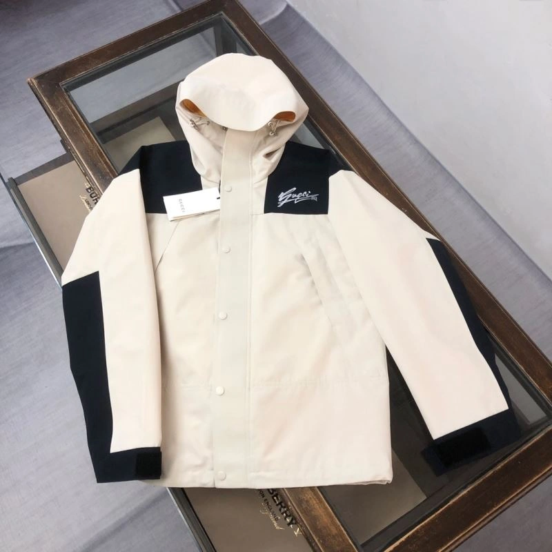 Flexible Gucci Outwear 128855