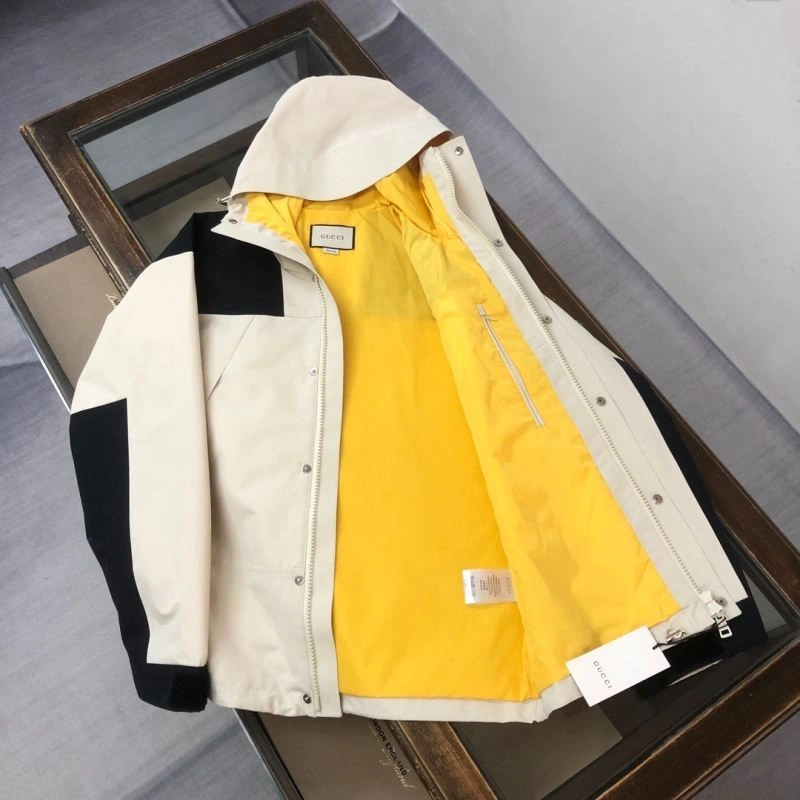 Flexible Gucci Outwear 128855
