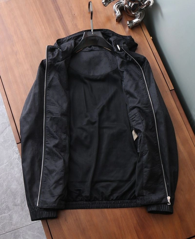 Resilient Gucci Outwear 128865
