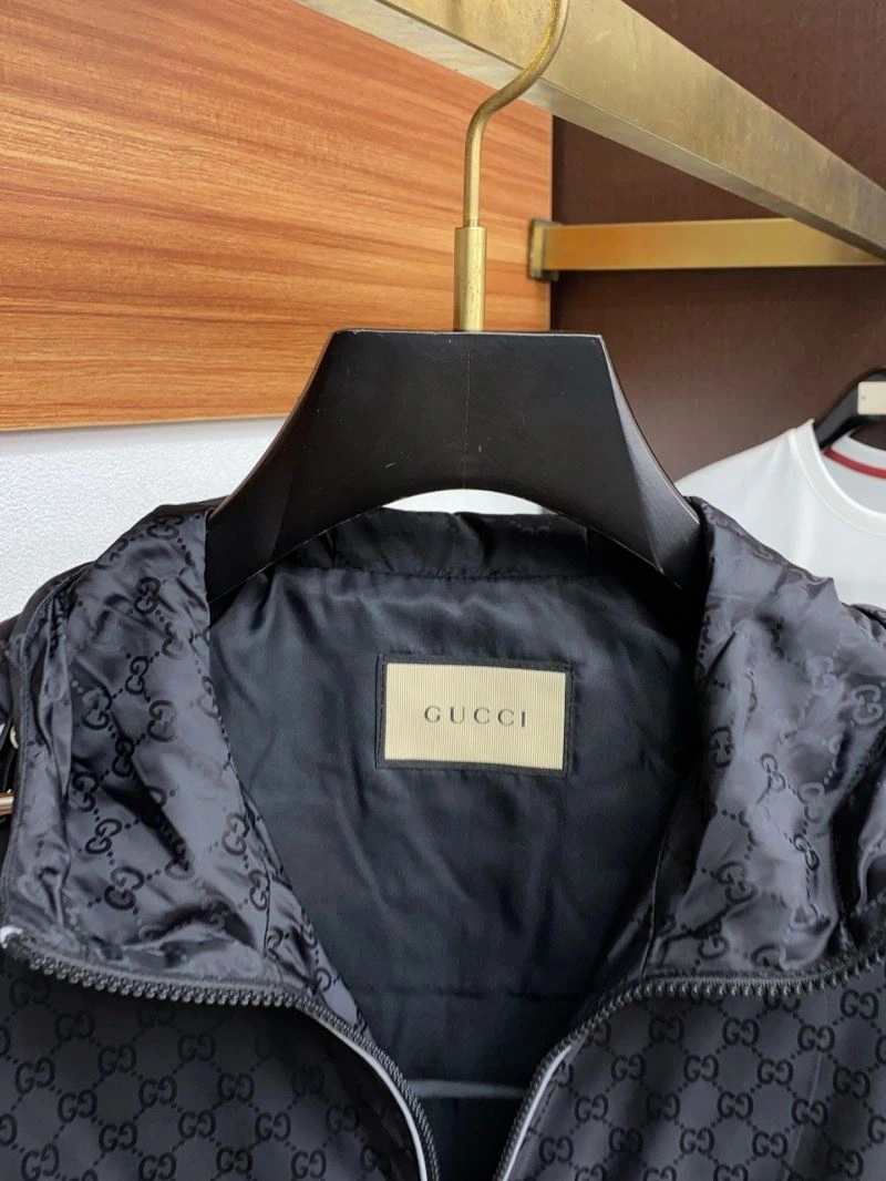 Gucci Outwear Flexible 128851