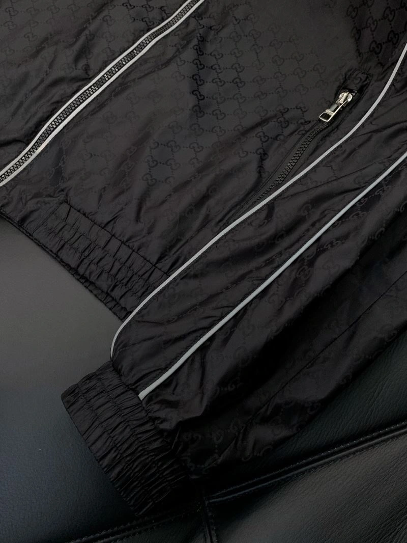 Durable Gucci Outwear 128847