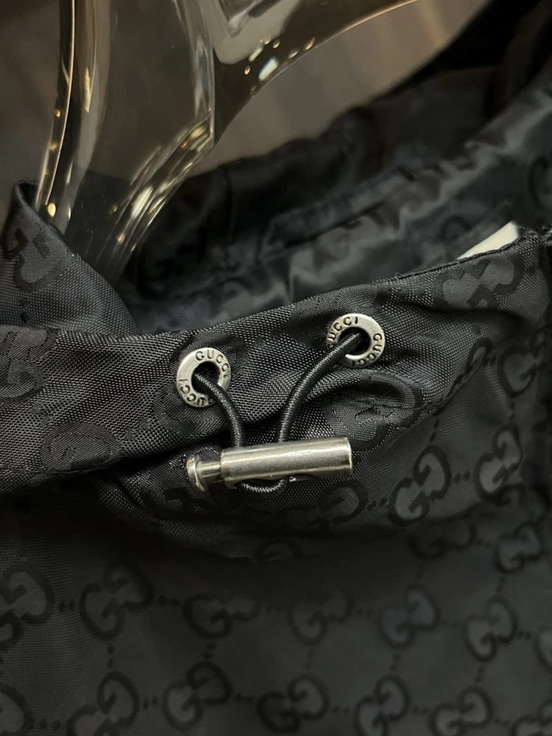 Chic Gucci Outwear 128841