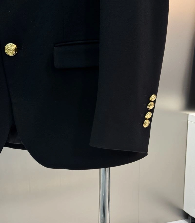 AllSeason Gucci Outwear 128107