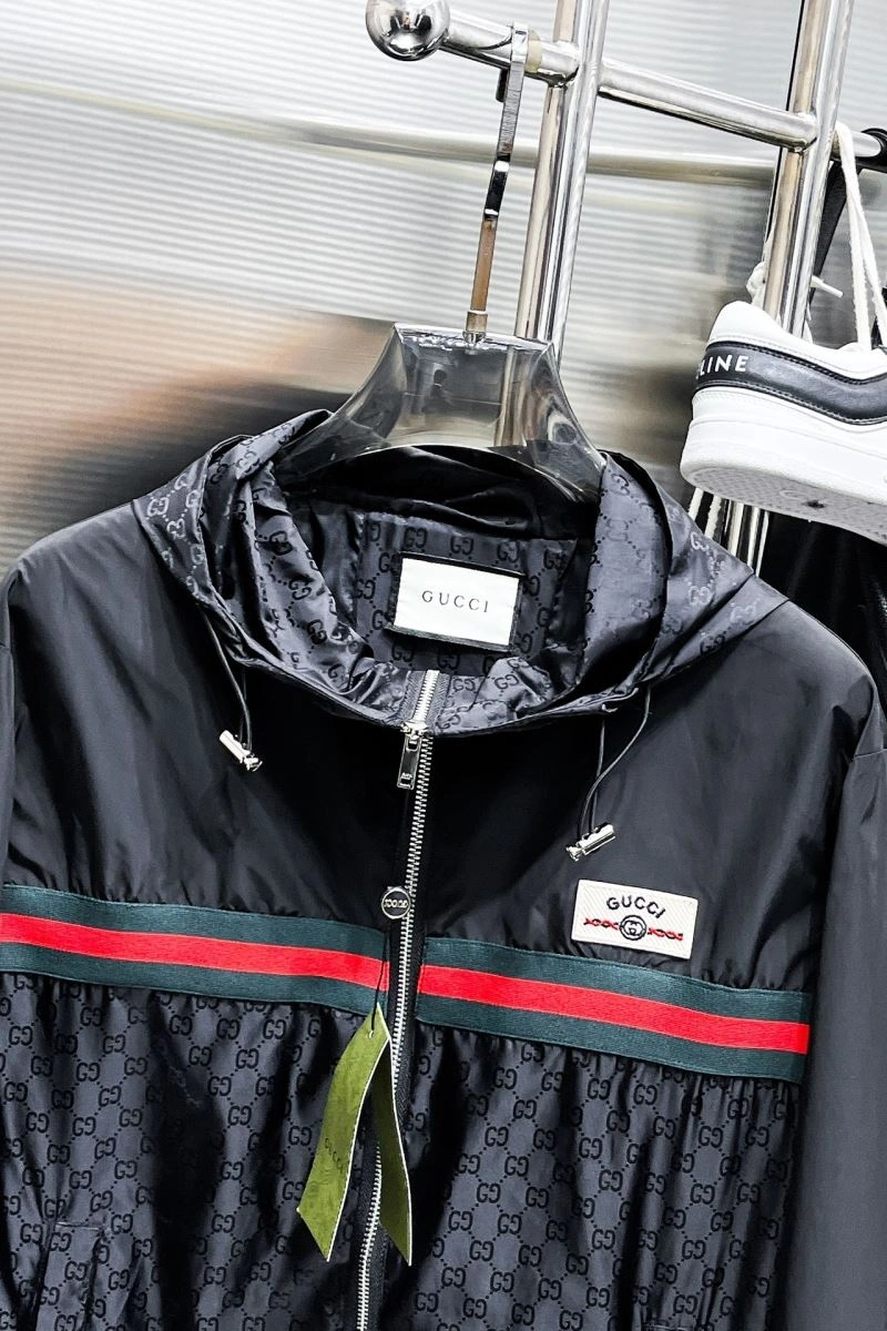 Gucci Outwear Breathable 128118