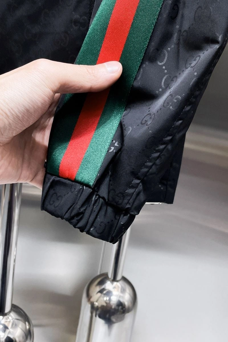 Minimalist Gucci Outwear 128094