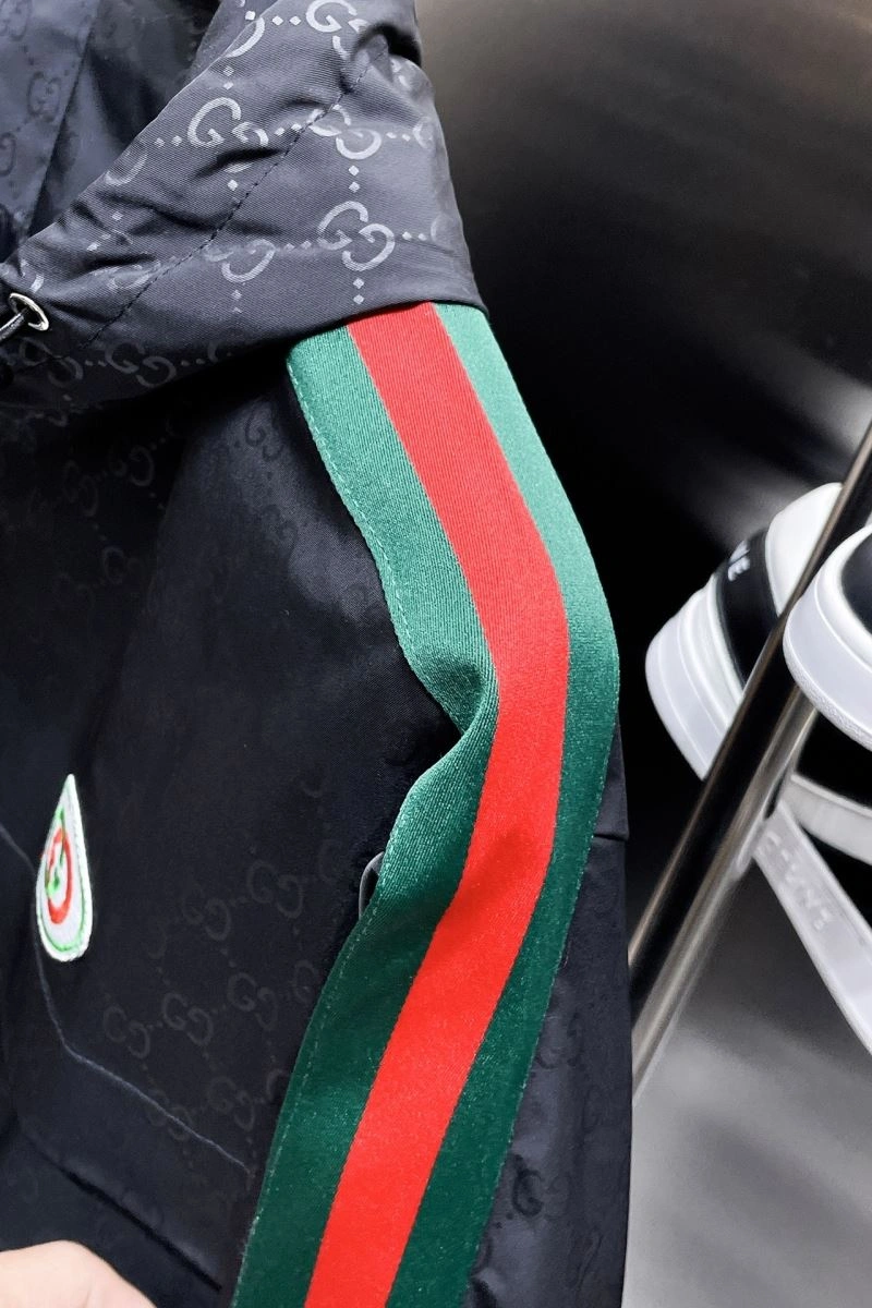 Minimalist Gucci Outwear 128094