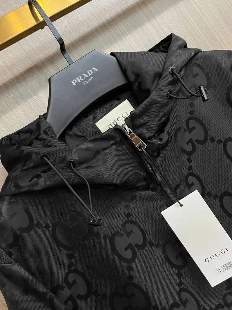 Gucci Outwear Sophisticated 128082