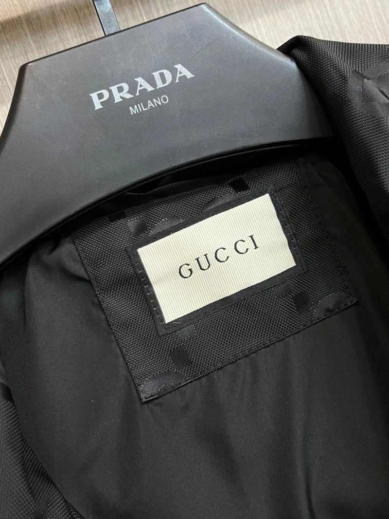 Gucci Outwear Sophisticated 128082