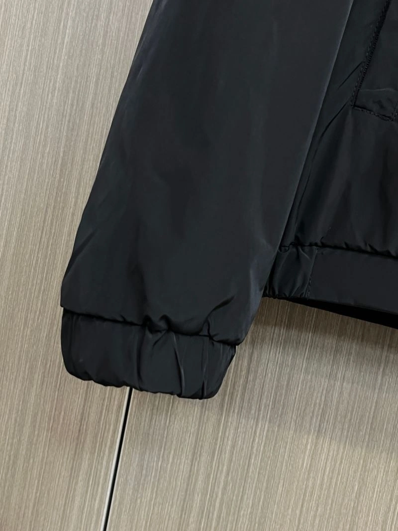 Gucci Outwear Soft 128075