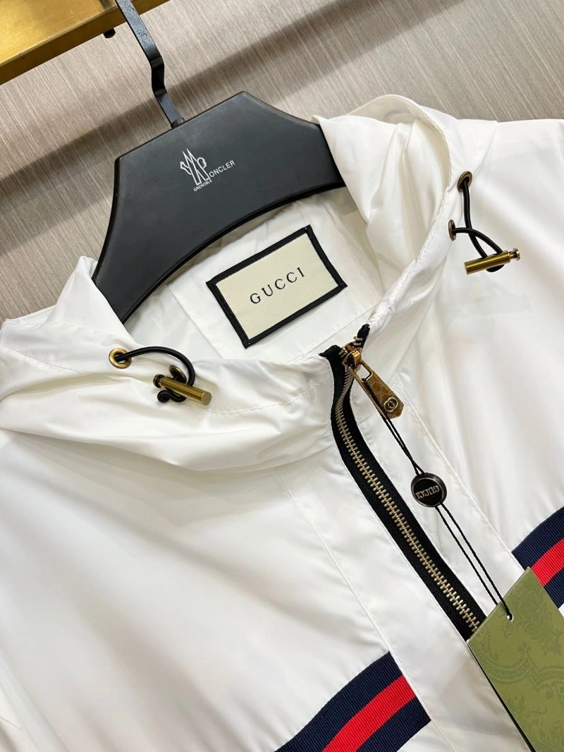 Compact Gucci Outwear 128054
