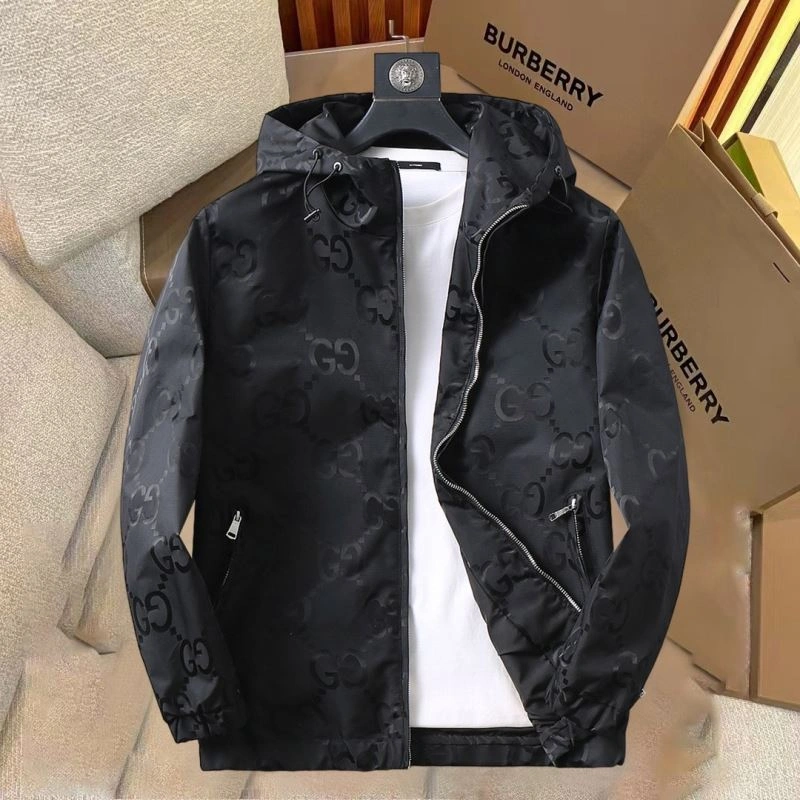 Vibrant Gucci Outwear 128078